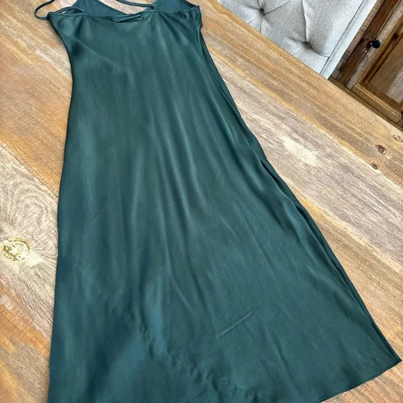 Quince Washable Silk Slip Dress Size Small Forrest Green - Picture 7 of 12